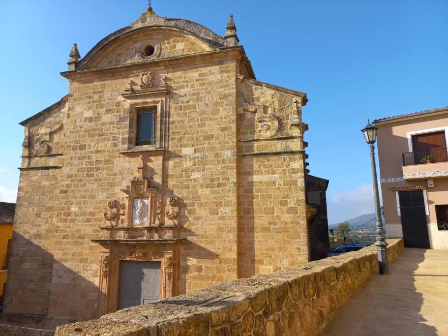 Entre Montanas Y Mar, Casa Quim Montesa